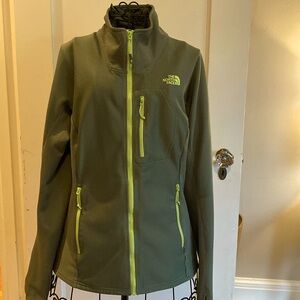 EUC The North Face M green jacket